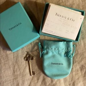 Authentic tic Tiffany and Co sterling Necklace